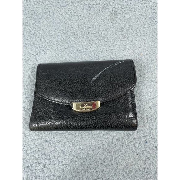 Kate Spade Leather Bi-Fold Wallet *flaw - Picture 1 of 9
